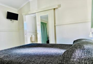 Queen-Room-img-1
